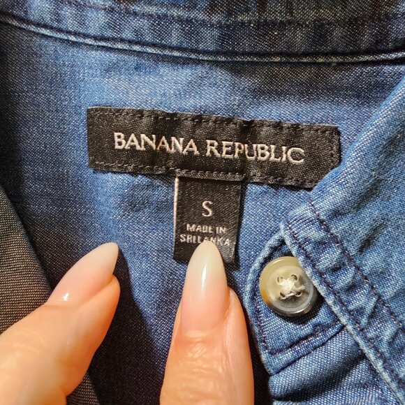 Banana Republic Women's Cotton Denim Jean Button Down Shirt Size Small - Picture 5 of 9